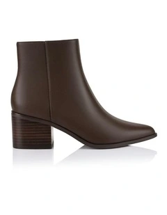 Fiona Ankle Boots in Chocolate Brown