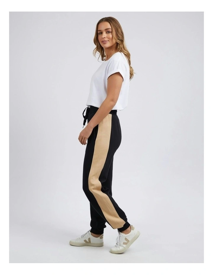 Offhand Pant in Black image 6