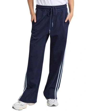 Camden Pant in Navy