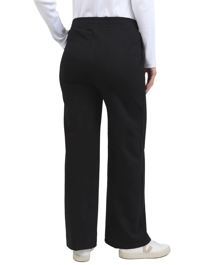 Lounge Pant in Black image 2