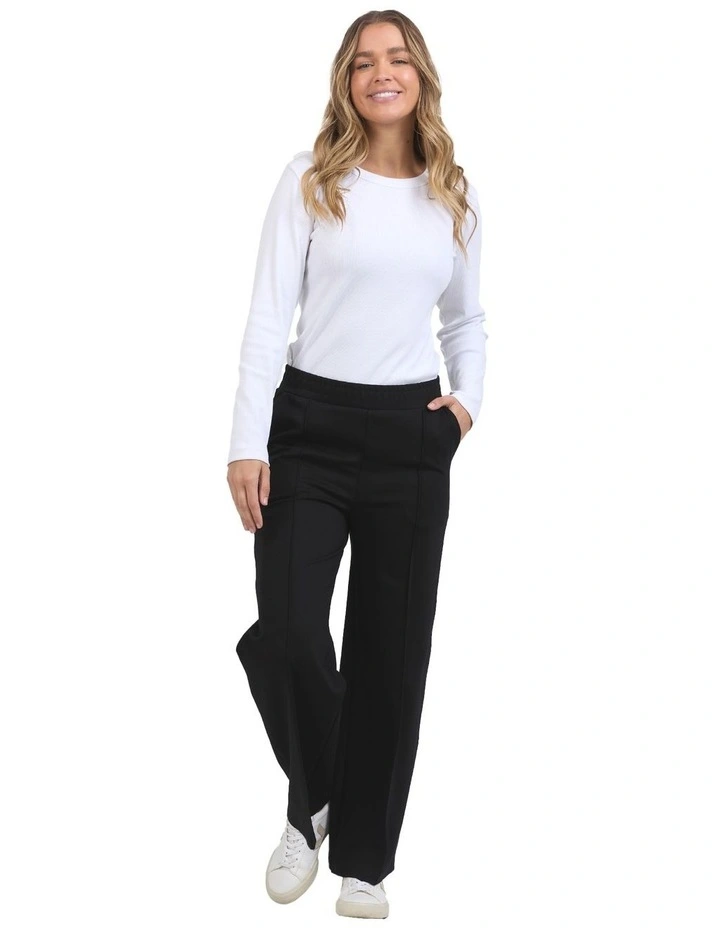 Lounge Pant in Black image 3