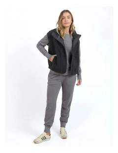 Cliff Hanger Vest in Grey