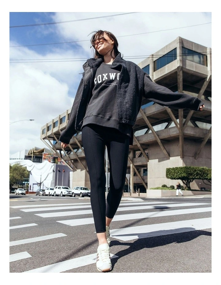Cliff Hanger Vest in Grey image 4