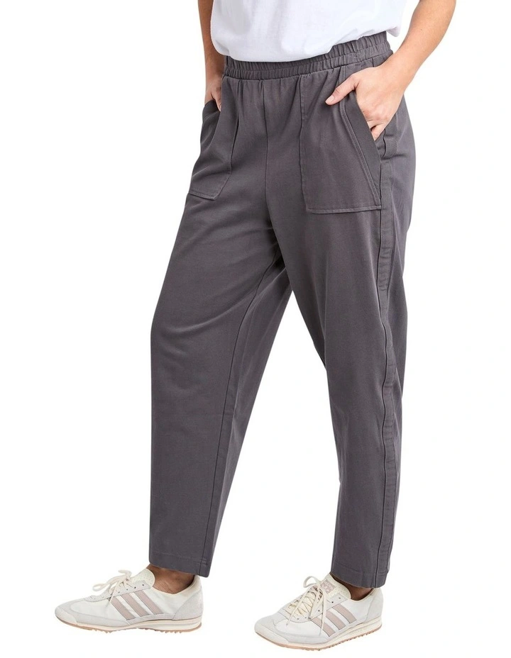 Windsor Pant in Charcoal image 4