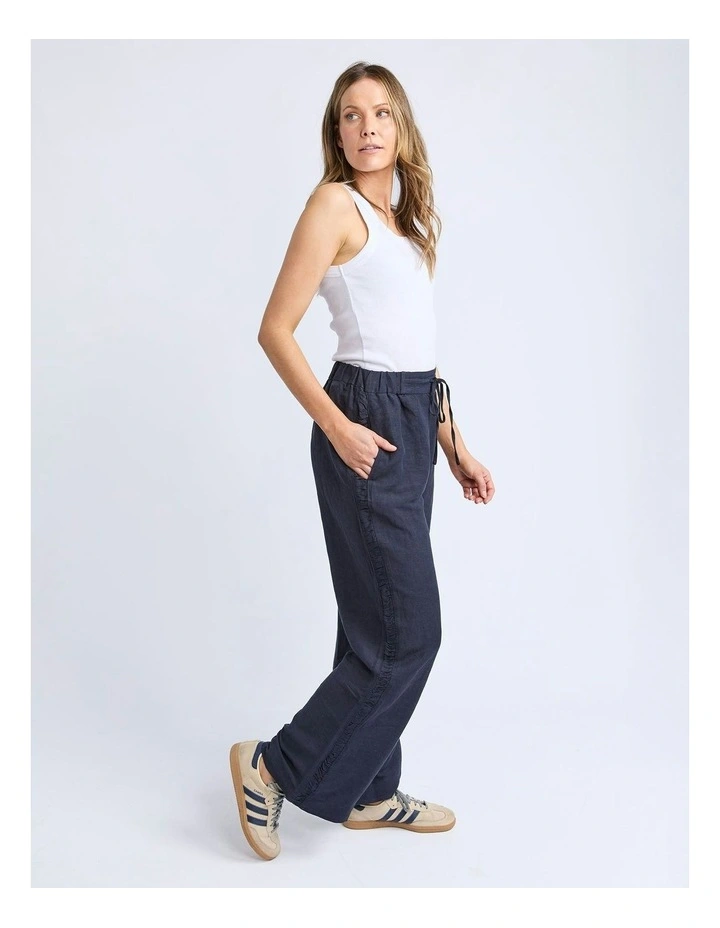 South Pant in Navy image 6