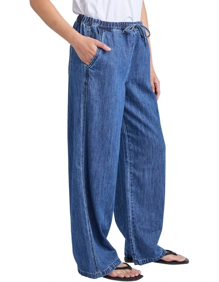 Delvine Jeans in Mid Blue image 4
