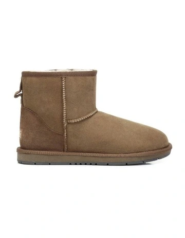 Mini Classic Boots in Chestnut