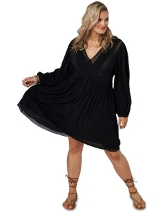 Night Love Midi Dress in Black