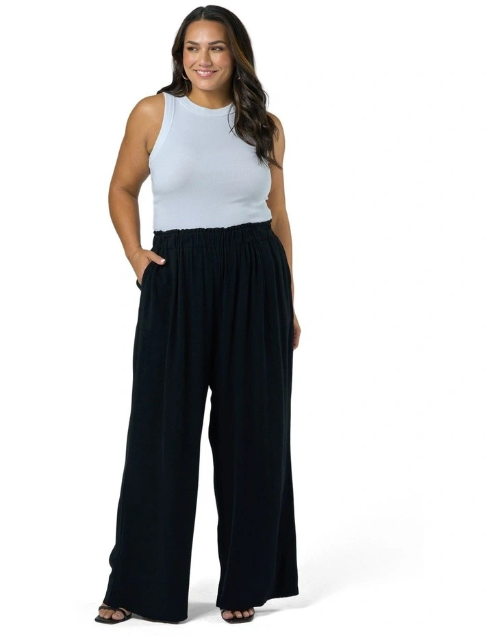 Sunday Linen Pant in Black image 4