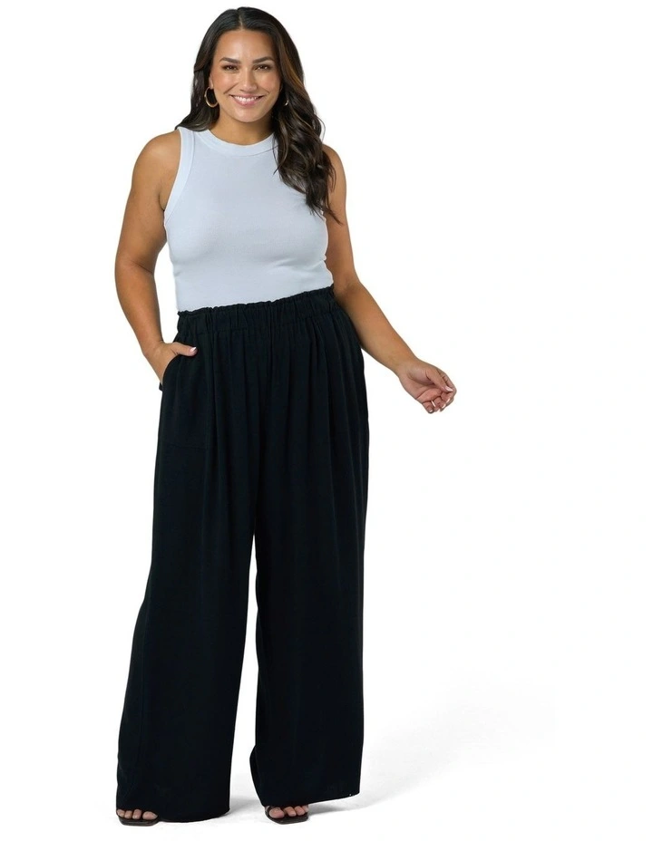 Sunday Linen Pant in Black image 5