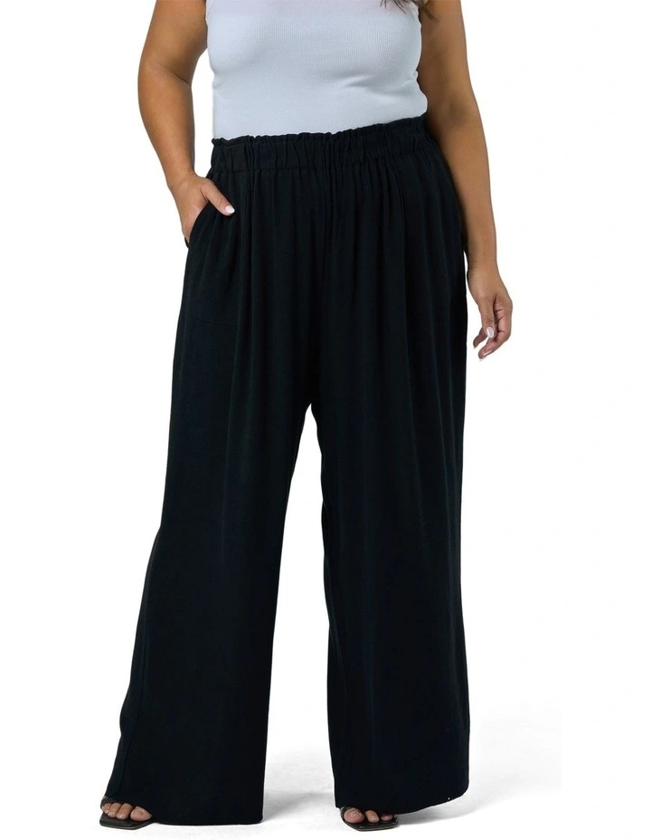 Sunday Linen Pant in Black image 6