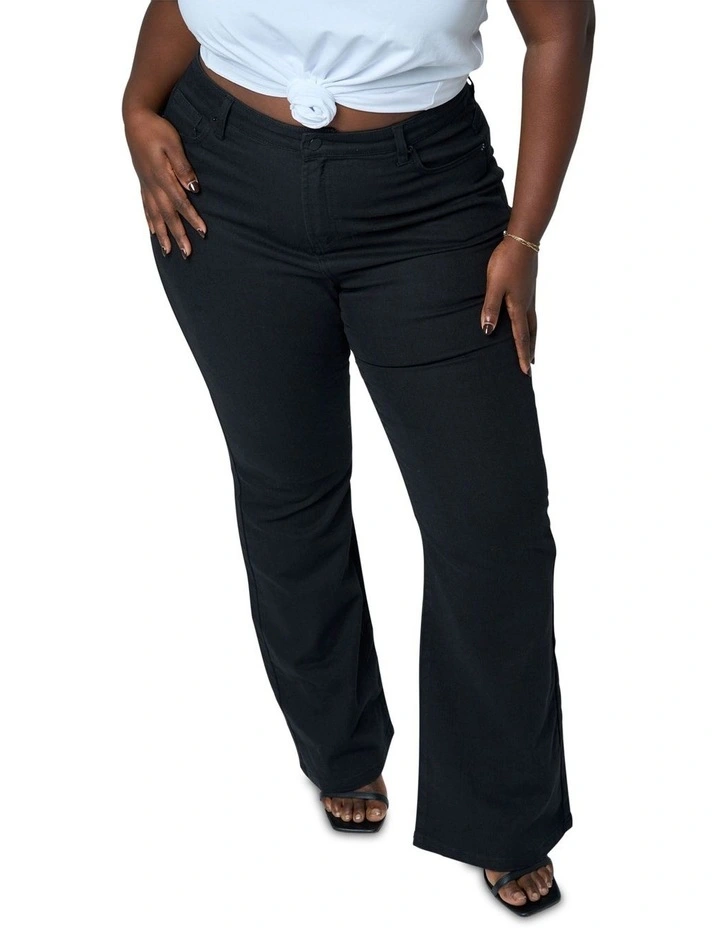 Sloane Bootleg Jean in Black image 6