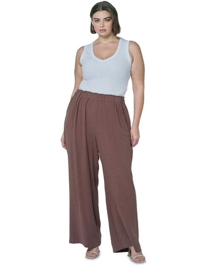 Sunday Linen Pants in Brown image 1