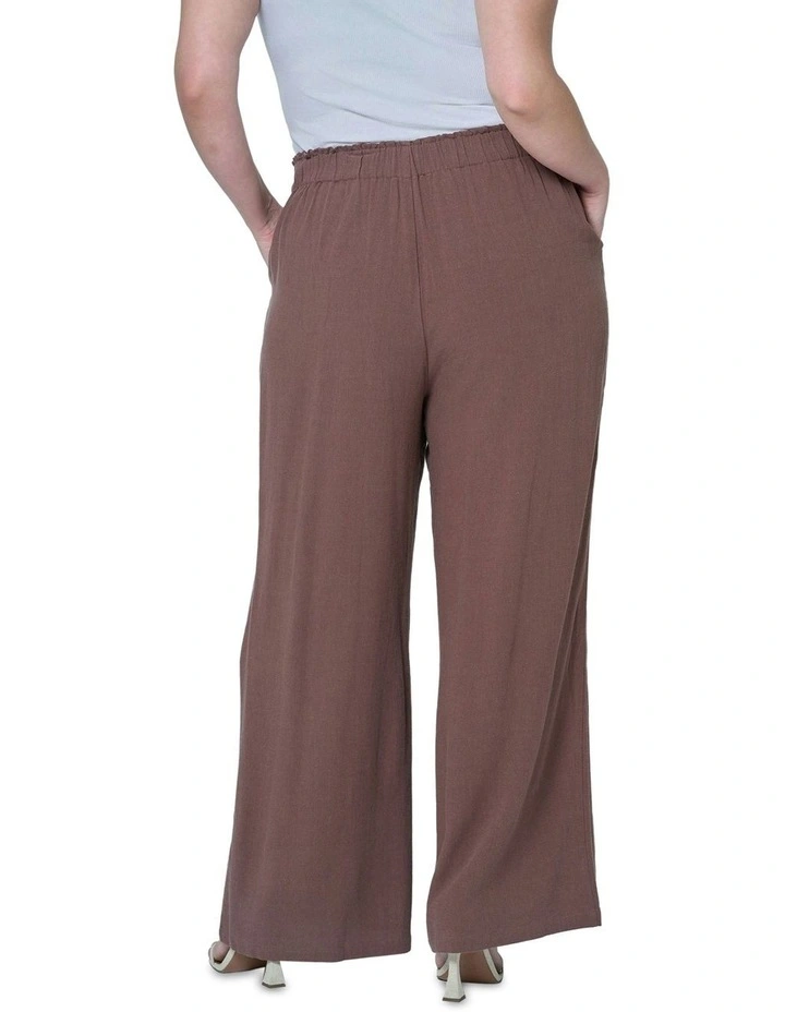 Sunday Linen Pants in Brown image 2