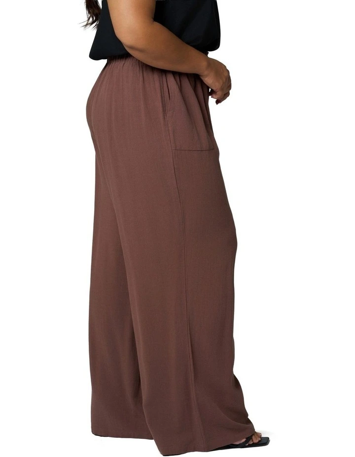 Sunday Linen Pants in Brown image 3