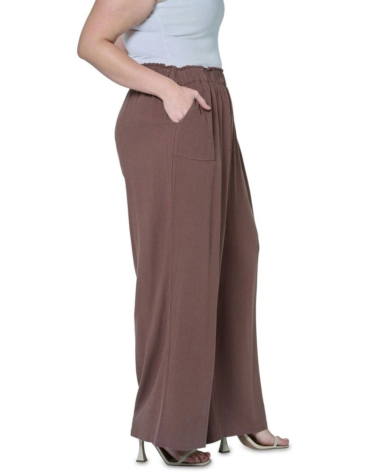 Sunday Linen Pants in Brown image 3
