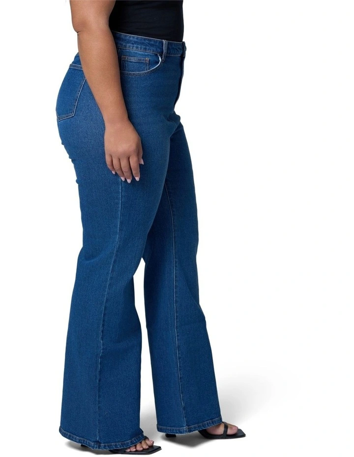 Maddie Bootleg Jean in Blue image 3
