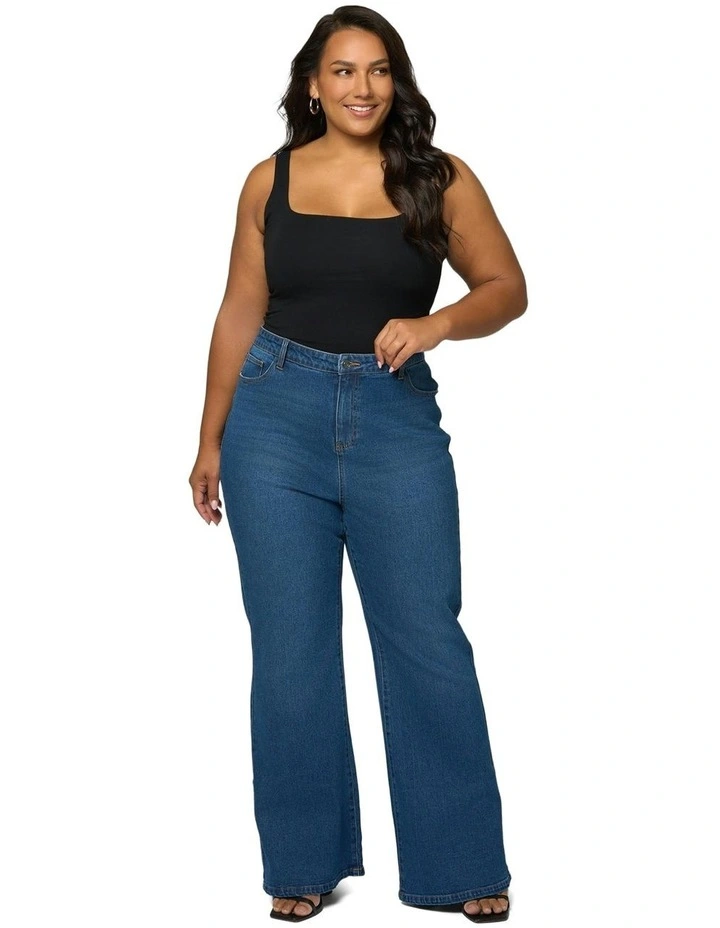 Maddie Bootleg Jean in Blue image 4