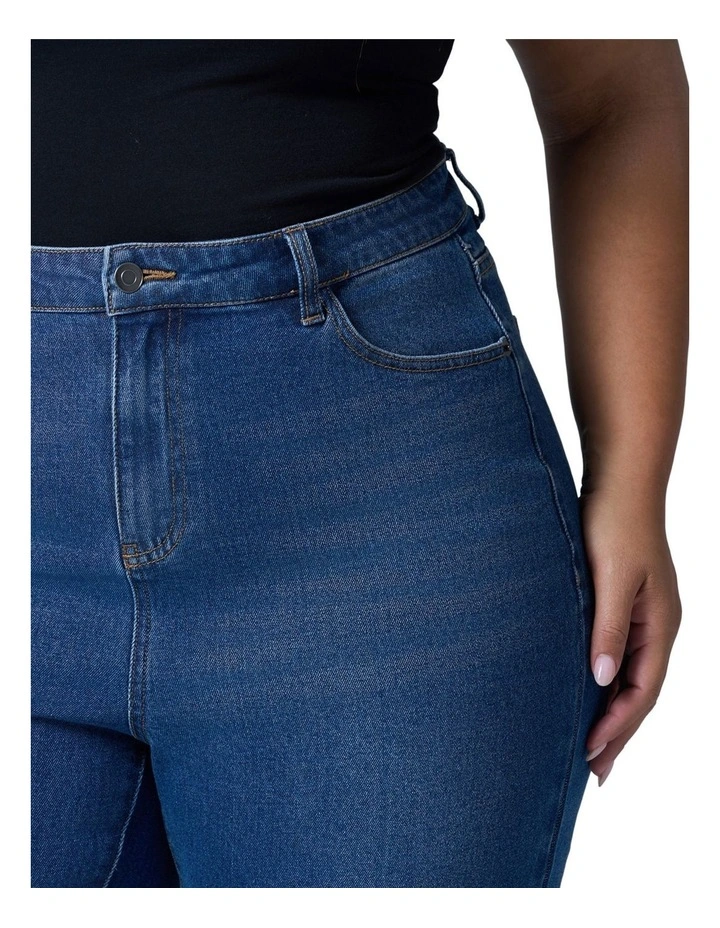 Maddie Bootleg Jean in Blue image 6