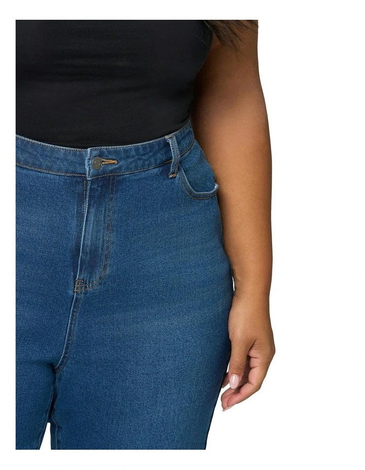 Maddie Bootleg Jean in Blue image 7