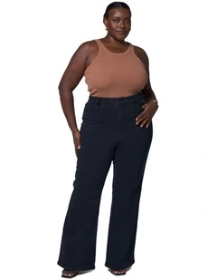 Maddie Bootleg Jean in Black