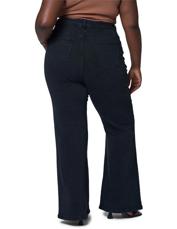 Maddie Bootleg Jean in Black image 2