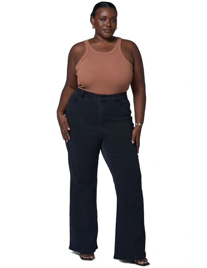 Maddie Bootleg Jean in Black image 4