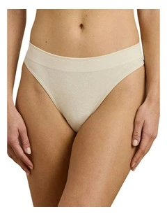 Lauren Seamless Paisley Jacquard Thong in Sand