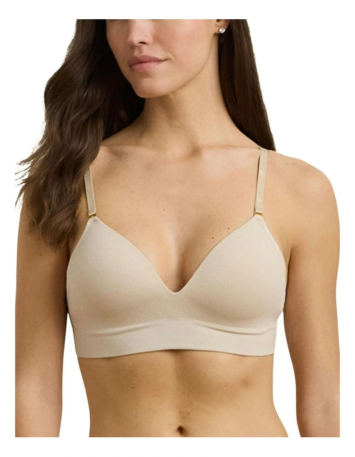 Lauren Seamless Paisley Wirefree Lightly Moulded Bra in Sand image 1