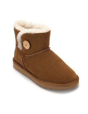 Chestnut M colour