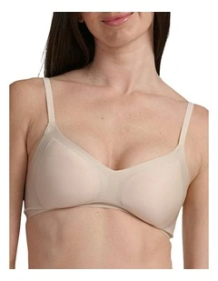 Active Micro Contour Bonded Wirefree Padded Push-Up Bra in Crystal Linen