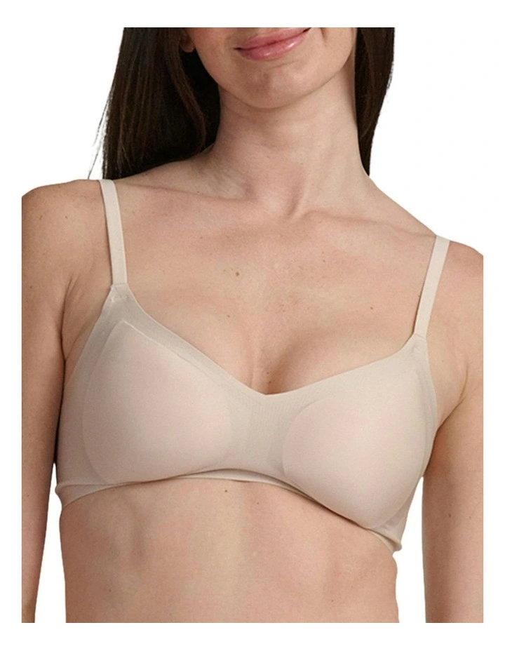 Active Micro Contour Bonded Wirefree Padded Push-Up Bra in Crystal Linen image 1