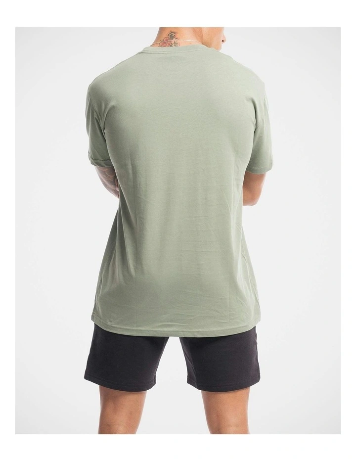 Vacant Tee in Green image 2