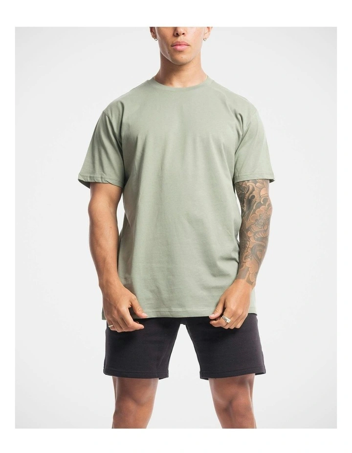Vacant Tee in Green image 6