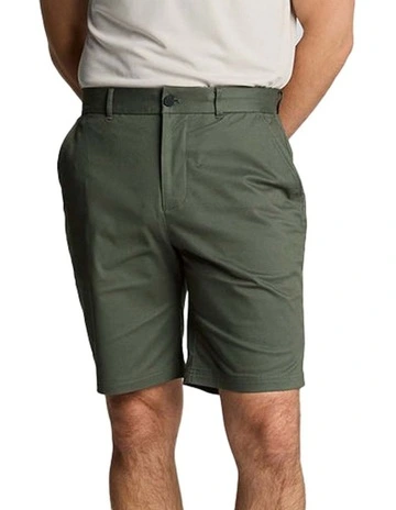 Course Stretch Shorts in Cactus Green