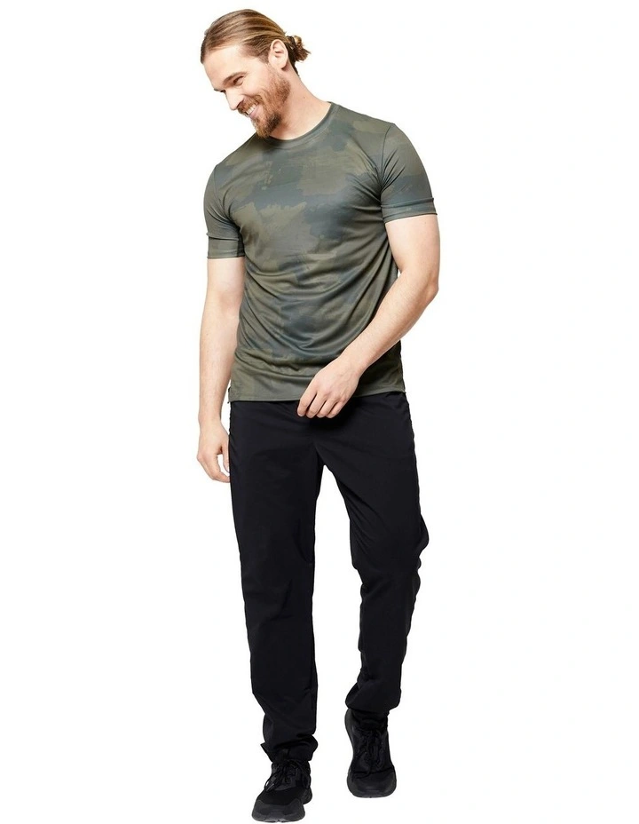 Regular Fit Breathable Essential Fitness Bottoms in Black image 3