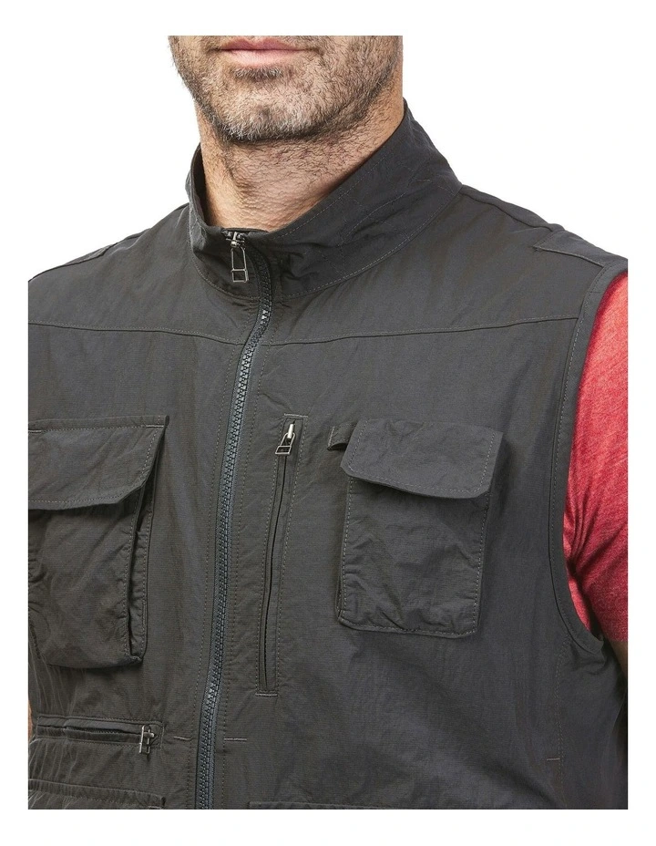 Trekking Gilet Travel 100 in Grey image 6