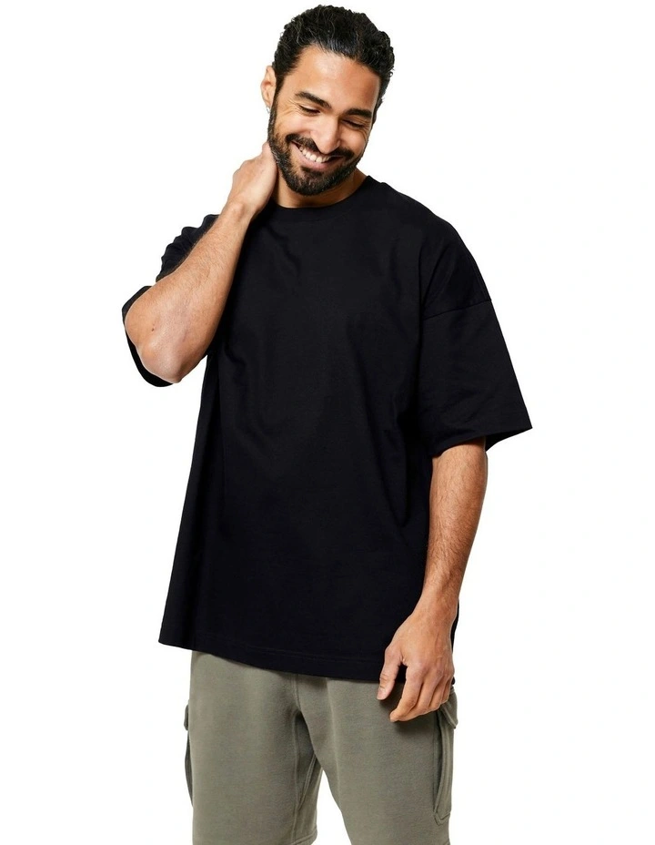 Loose-Fit Fitness T-shirt 520 in Black image 1