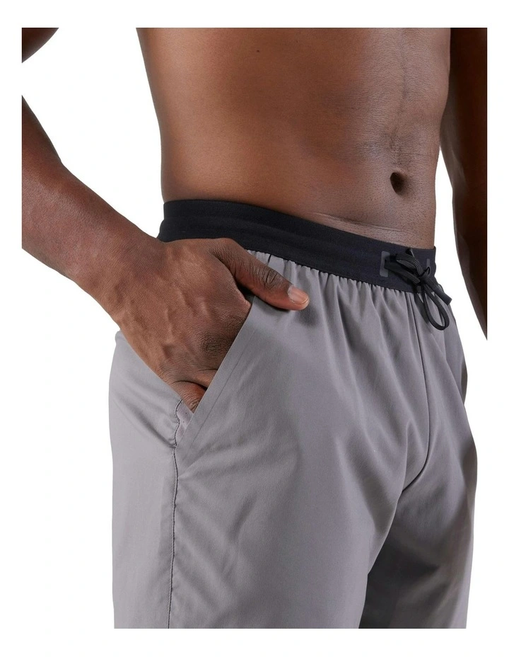 Kiprun Run 500 Dry Running Shorts in Granite grey image 4