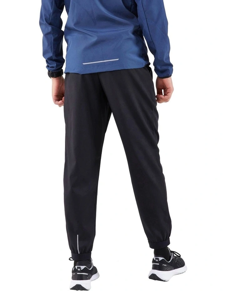 Kiprun 100 Dry Breathable Running Trousers in Black image 2