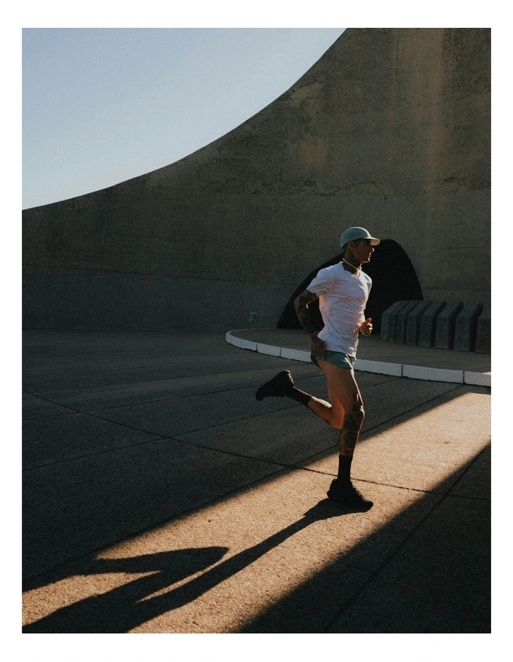 Run 500 Comfort Split Running Shorts in Acid Green image 7