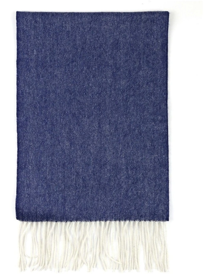 Sten Plain Scarf in Navy image 2