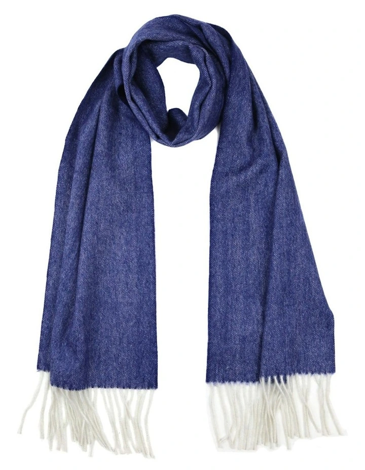 Sten Plain Scarf in Navy image 3