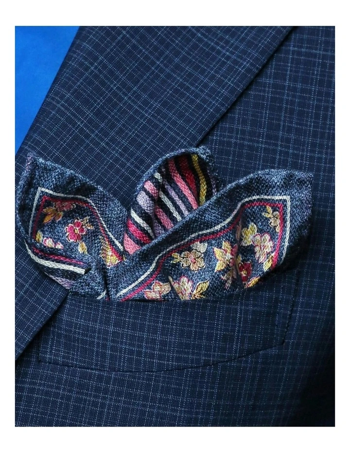Venosa Floral Reversible Hanky in Navy image 4