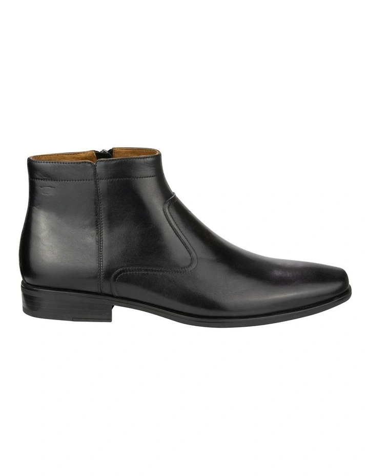 Jackson Zip Leather Boot in Black image 2
