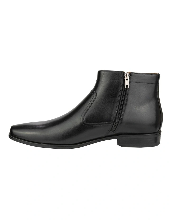 Jackson Zip Leather Boot in Black image 4