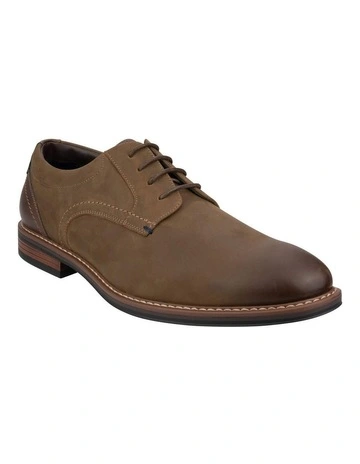 Centro Plain Dress Shoes in Brown