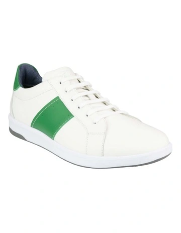 Crossover 2 Sneaker in White/Green