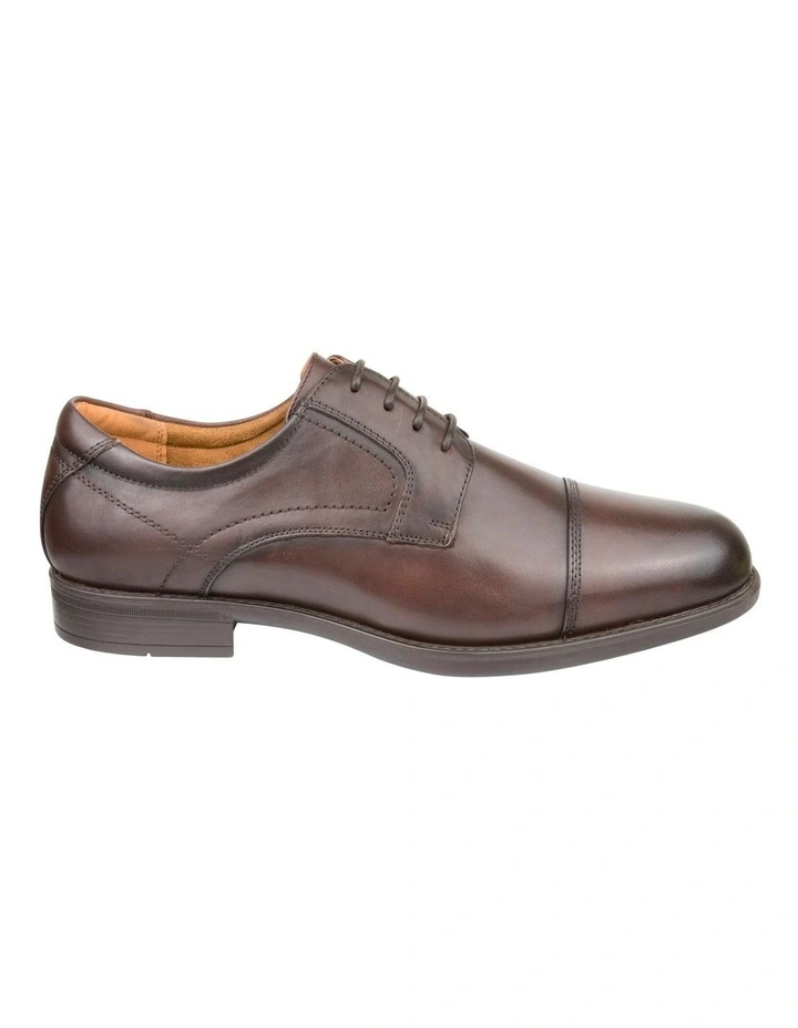 Fairfield Derby Wide Width Shoes in Brown image 3