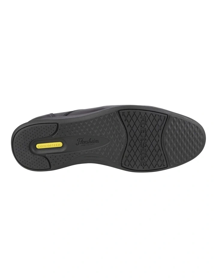 Launch Plain Toe Derby in Black image 7